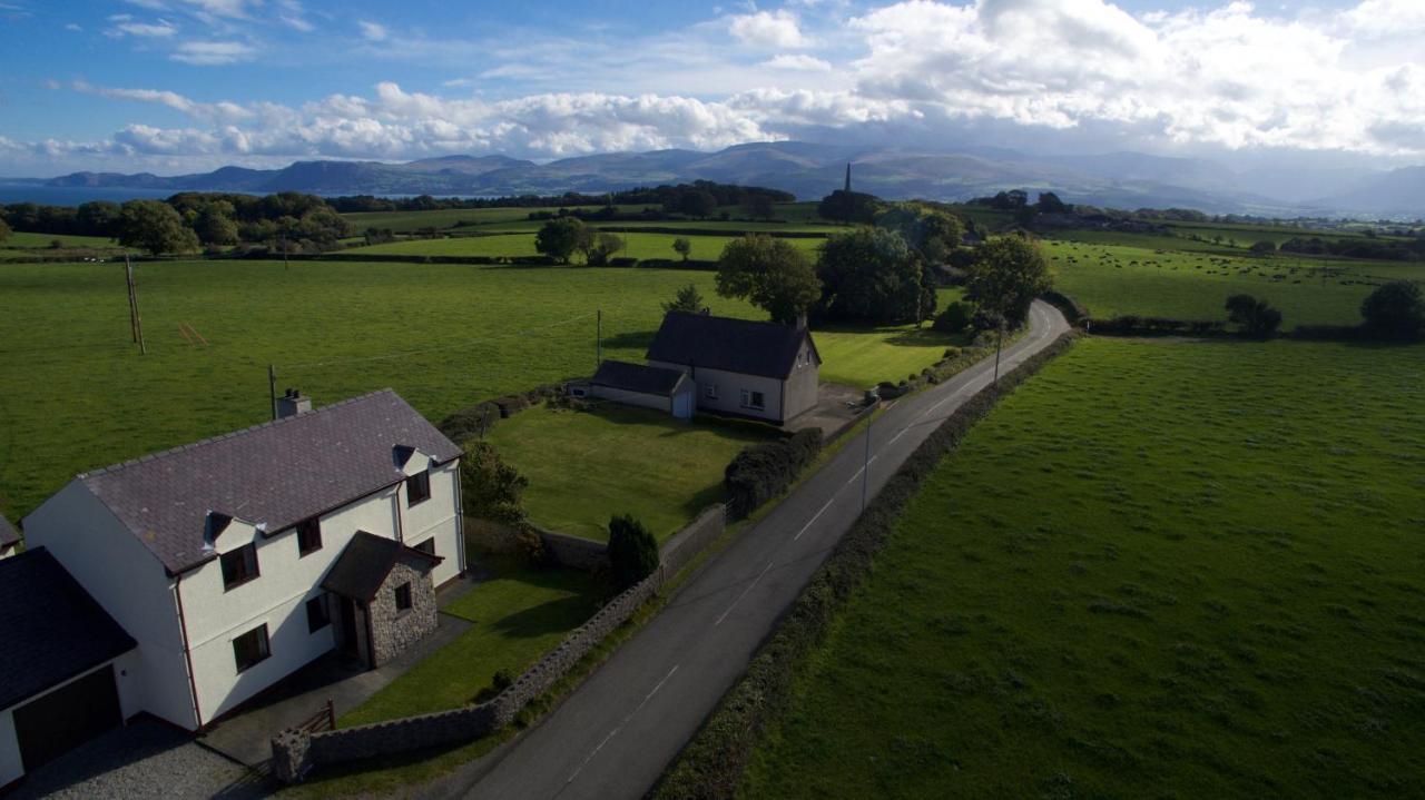 4 Bedroom Detached Farmhouse Mountain Views ビューマリス エクステリア 写真